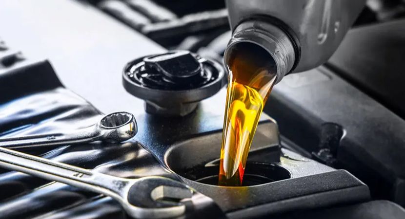 روغن هیدرولیک بهران درفش در صنایع فلزی، غذایی و شیمیایی؛ کجا و چگونه استفاده می‌ شود؟